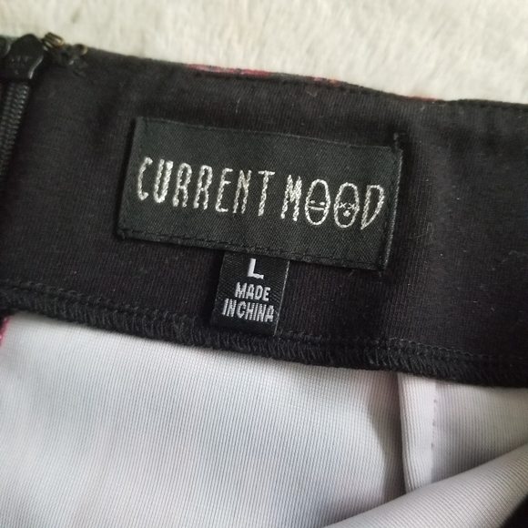 DOLLS KILL Past Lovers Plaid Skirt Size L - Picture 5 of 8